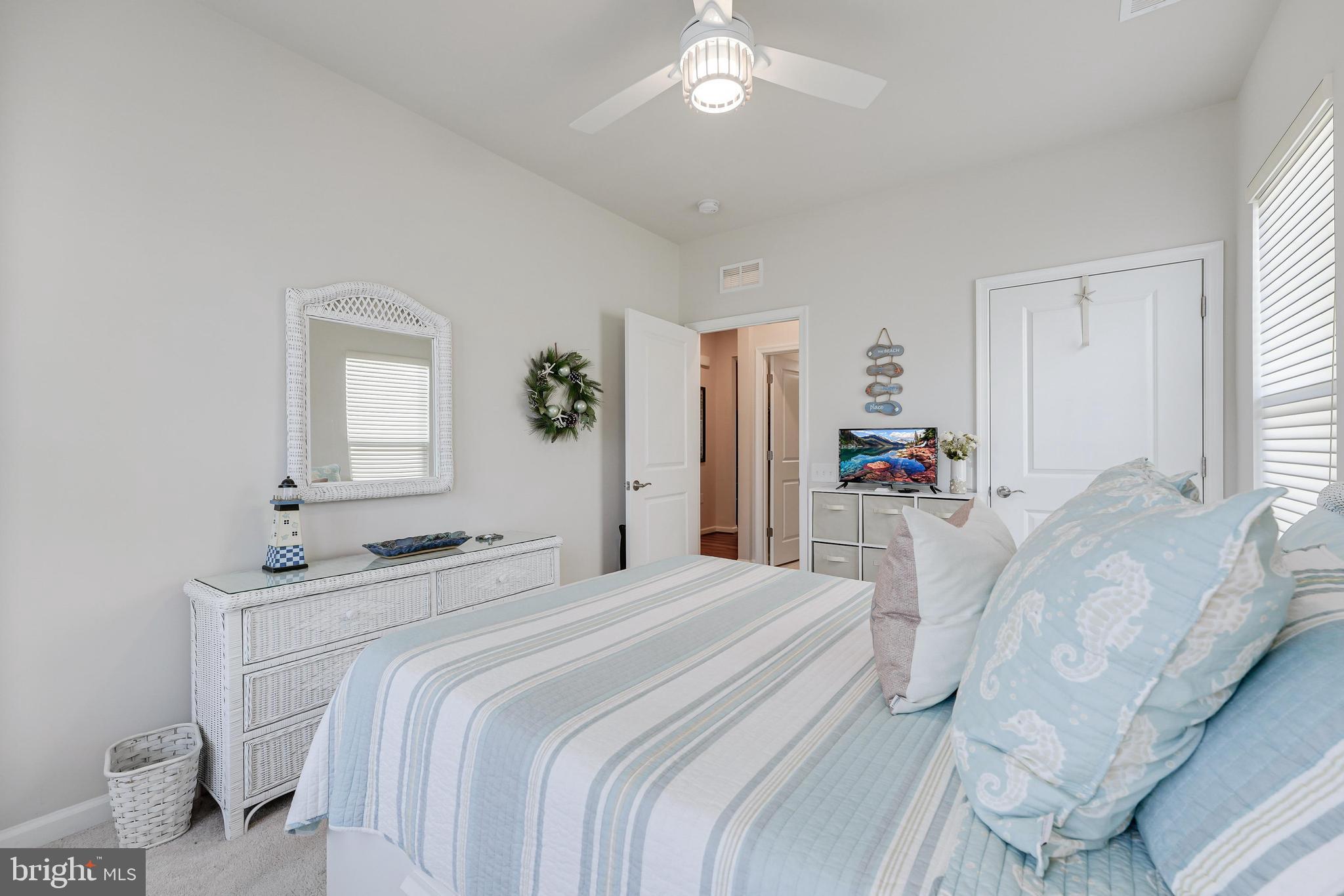 16082 Calla Lily Ln