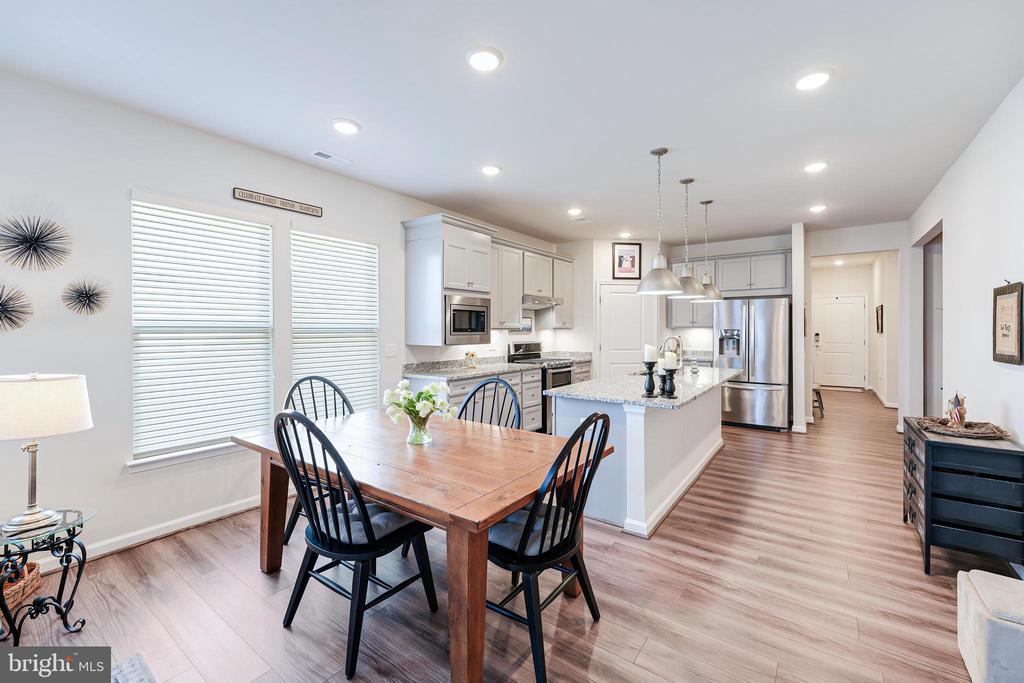 16082 Calla Lily Ln