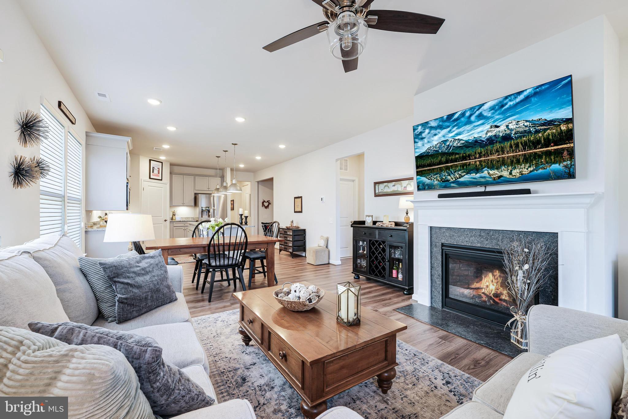 16082 Calla Lily Ln