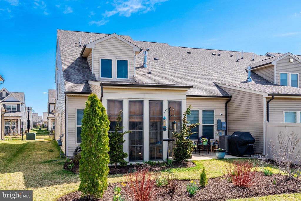 16082 Calla Lily Ln