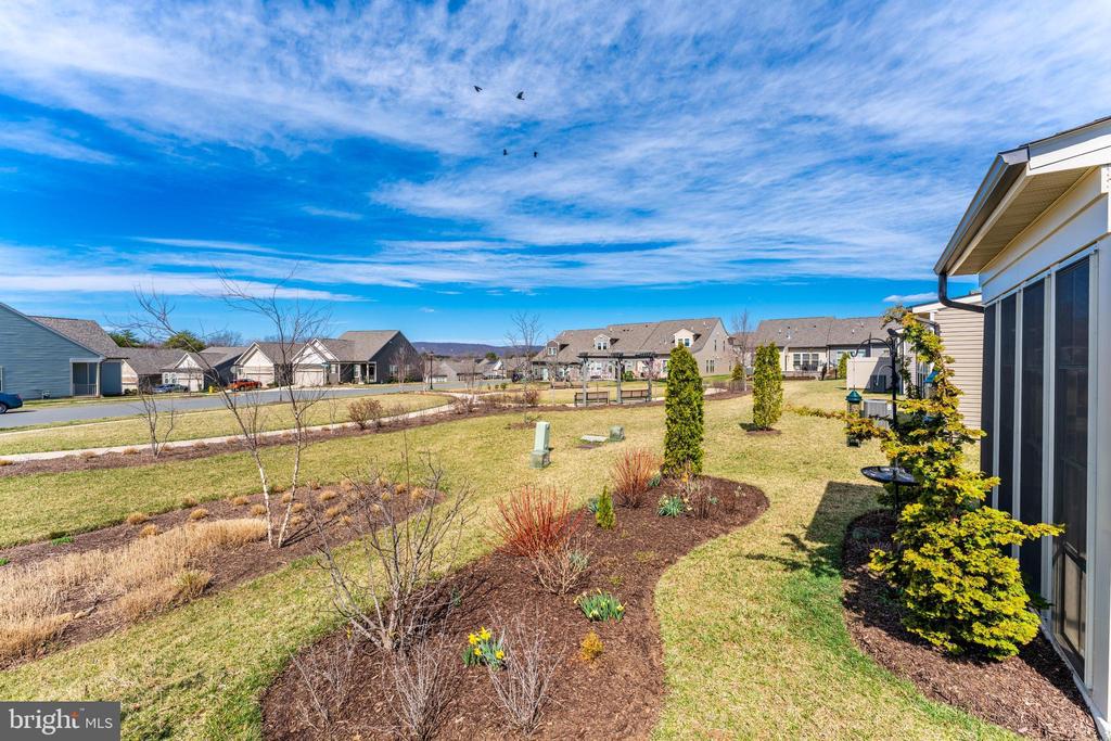 16082 Calla Lily Ln