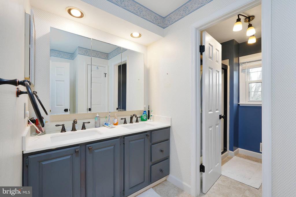 14055 Timothy Dr