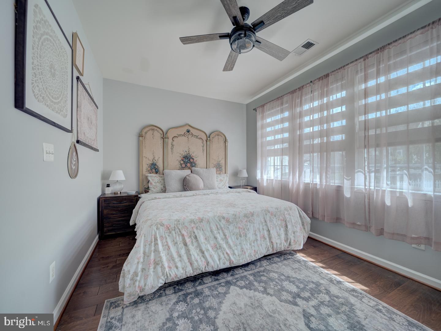 9477 Cromarty Ct