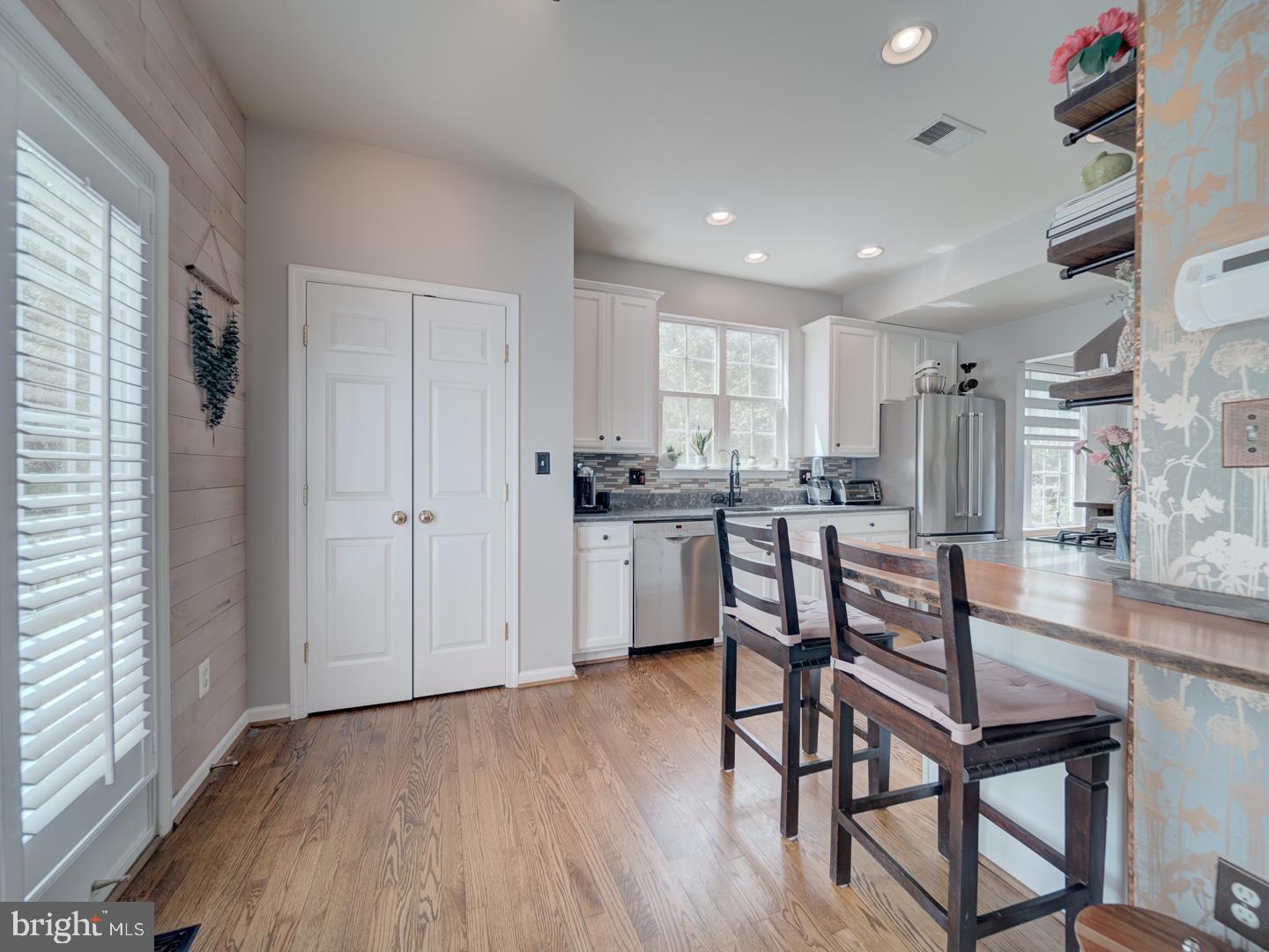 9477 Cromarty Ct
