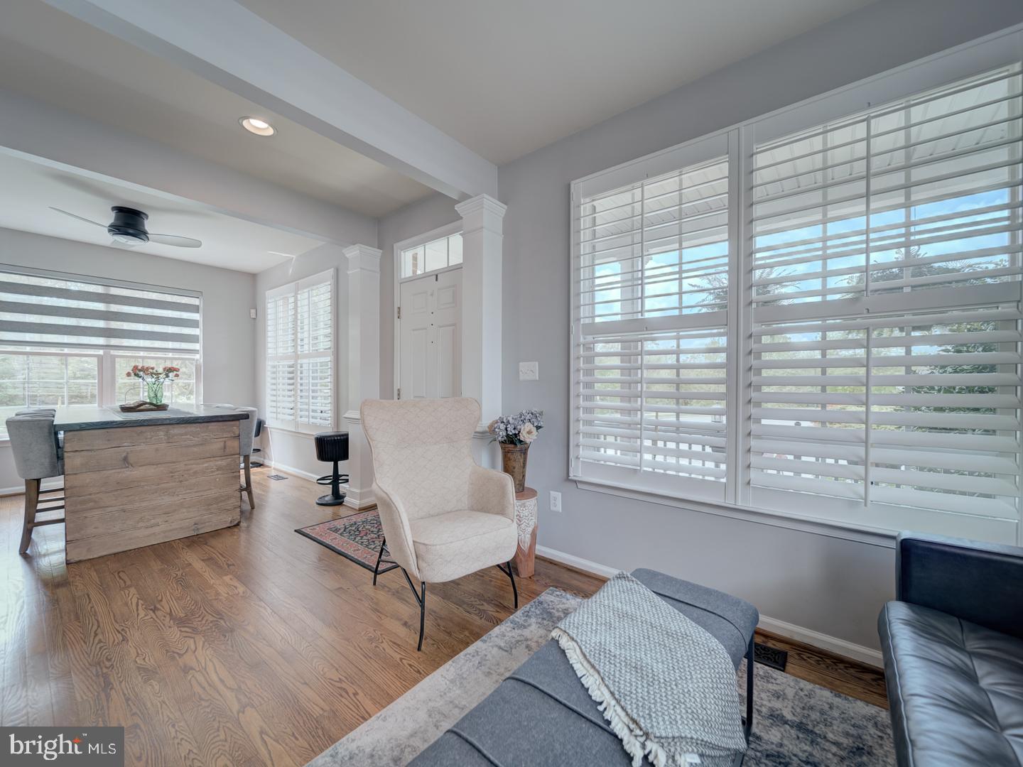 9477 Cromarty Ct