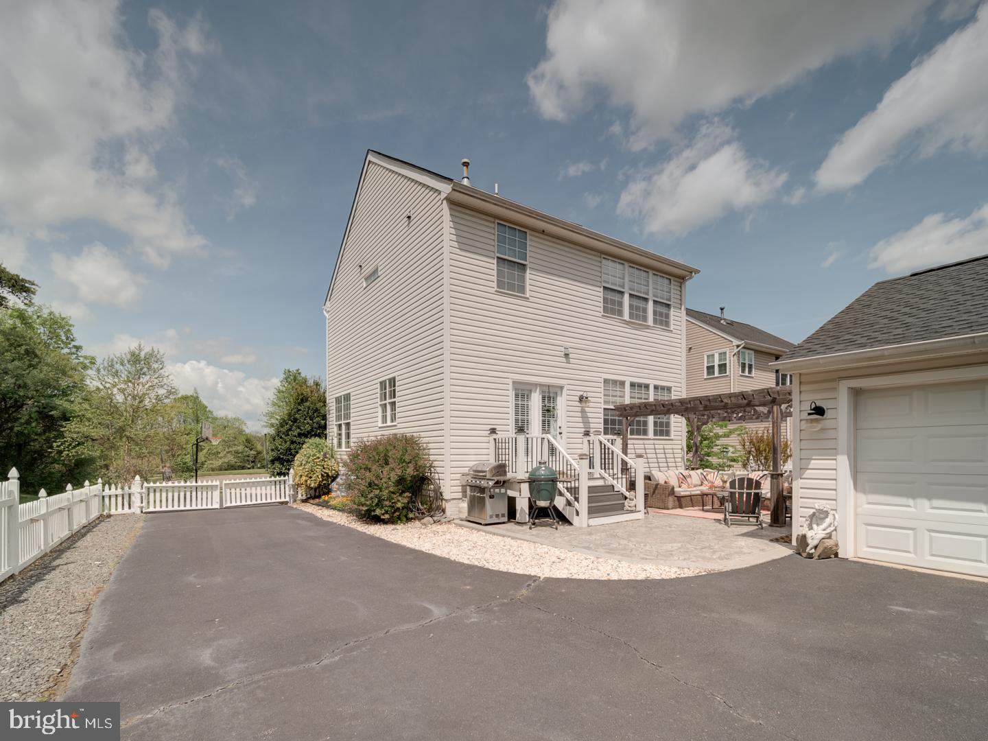 9477 Cromarty Ct