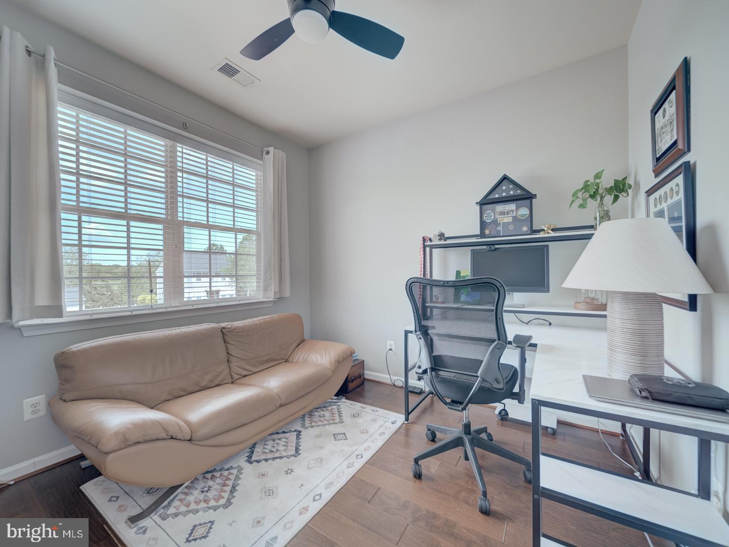 9477 Cromarty Ct