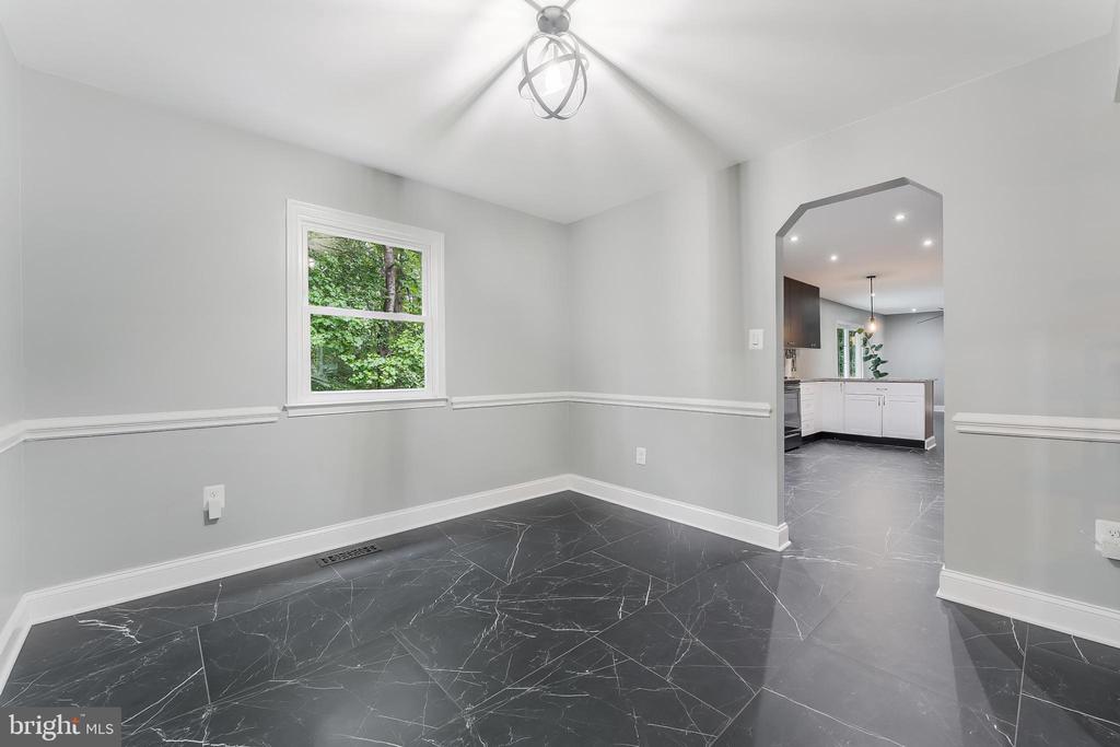 13283 Kenny Rd