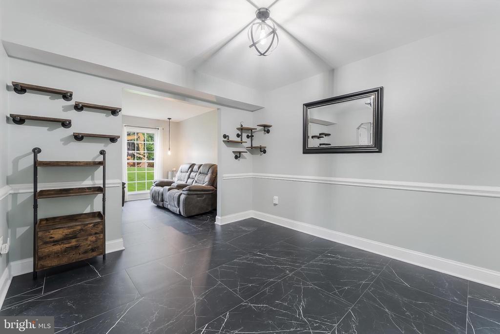 13283 Kenny Rd