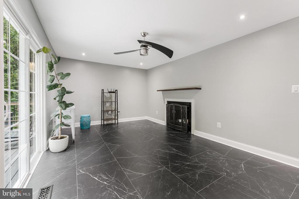 13283 Kenny Rd