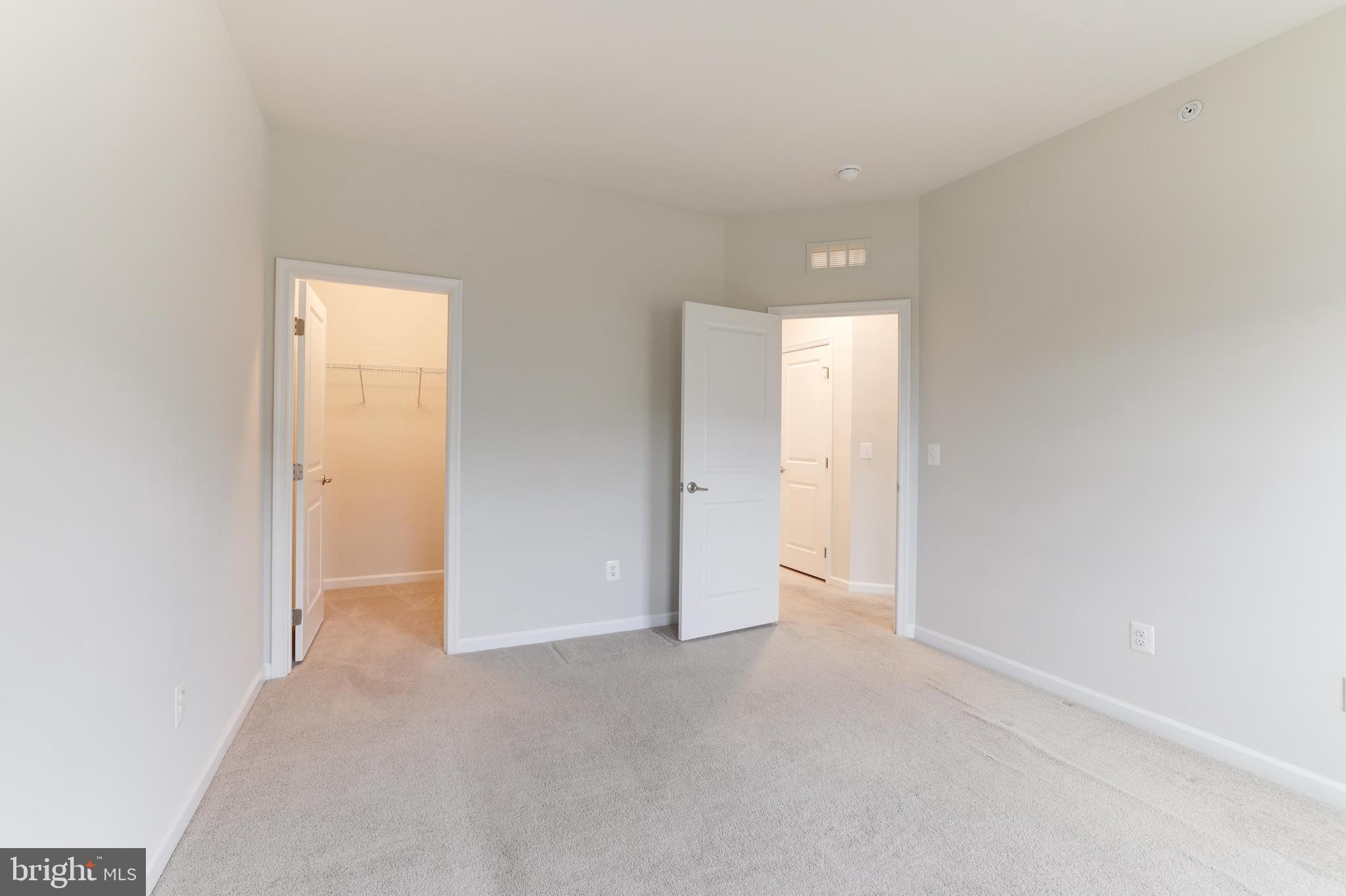 7071 DARBEY KNOLL DR