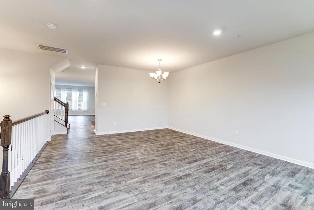 7071 DARBEY KNOLL DR