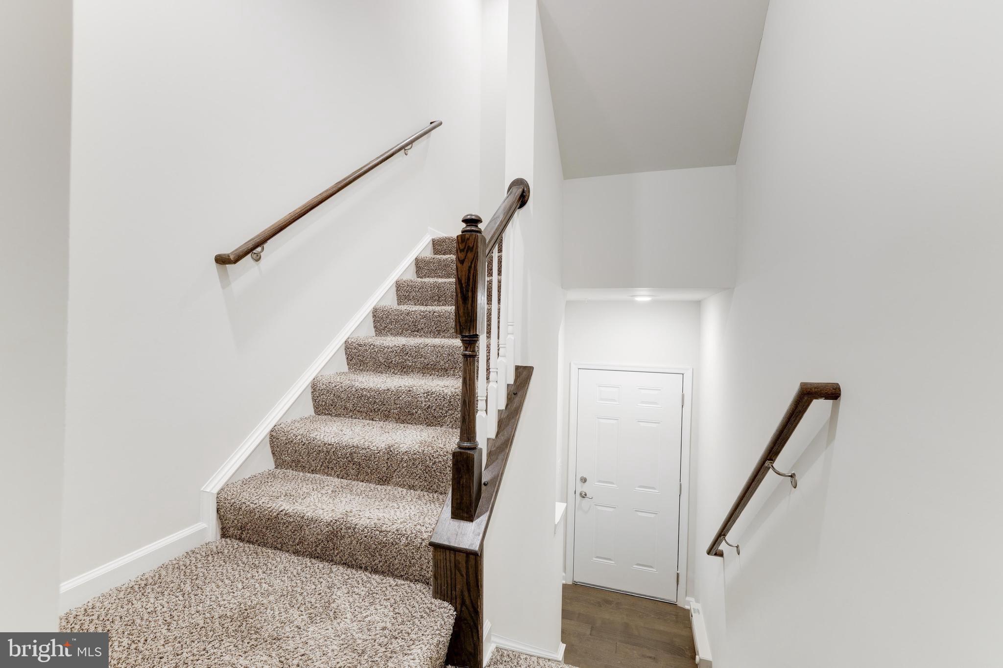 7071 DARBEY KNOLL DR
