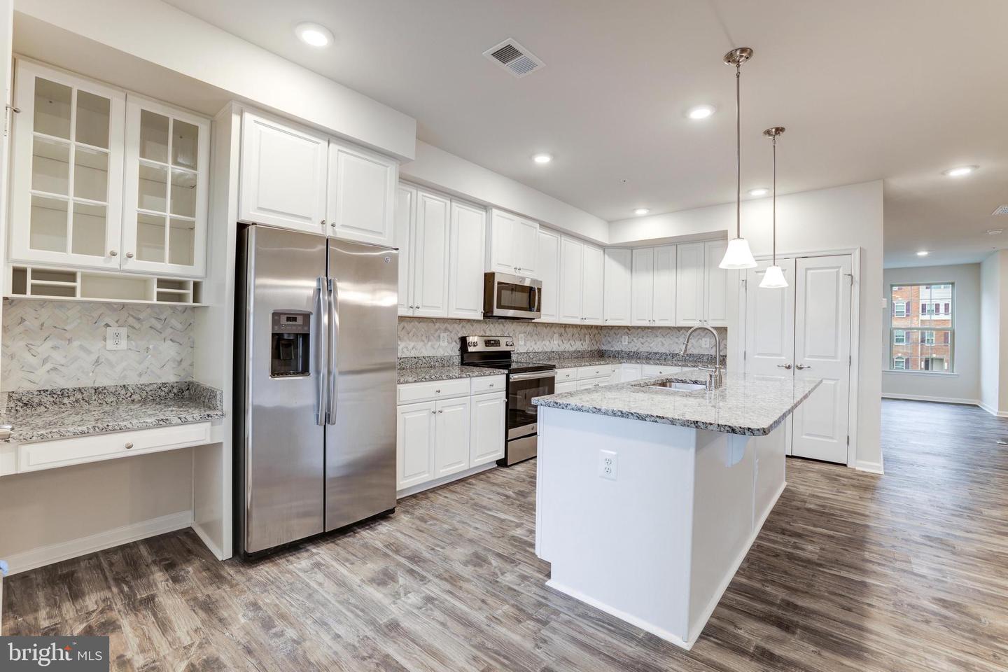 7071 DARBEY KNOLL DR