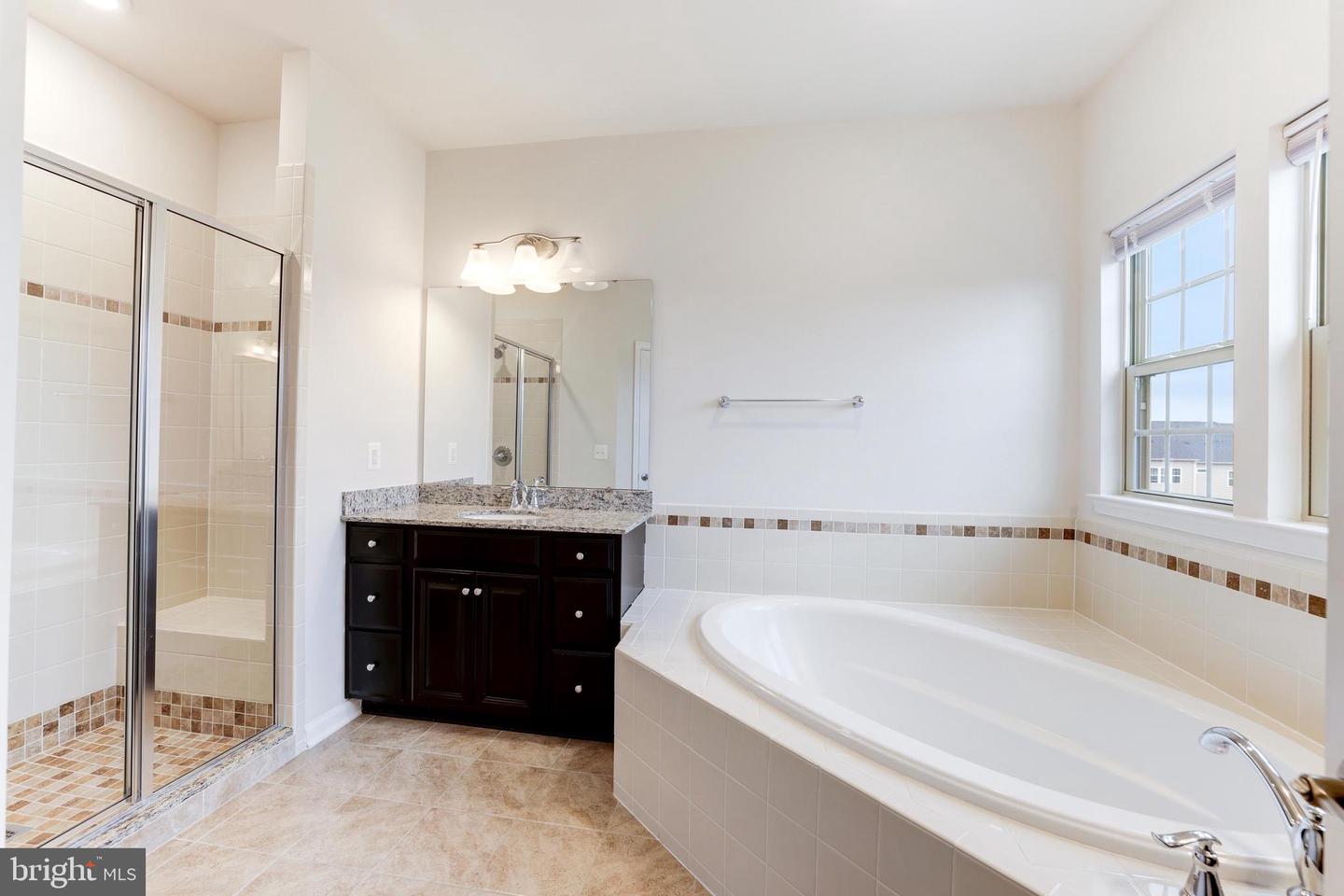 7071 DARBEY KNOLL DR