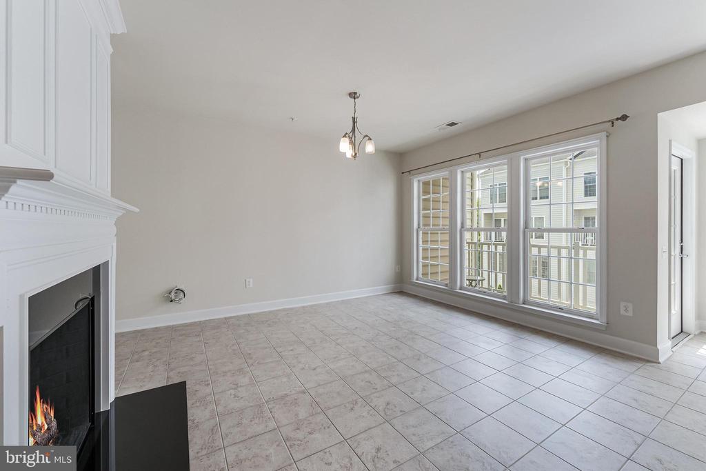 2229 OBERLIN DRIVE