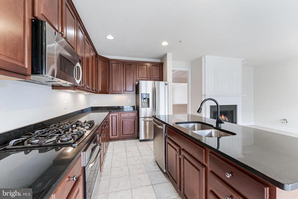 2229 OBERLIN DRIVE