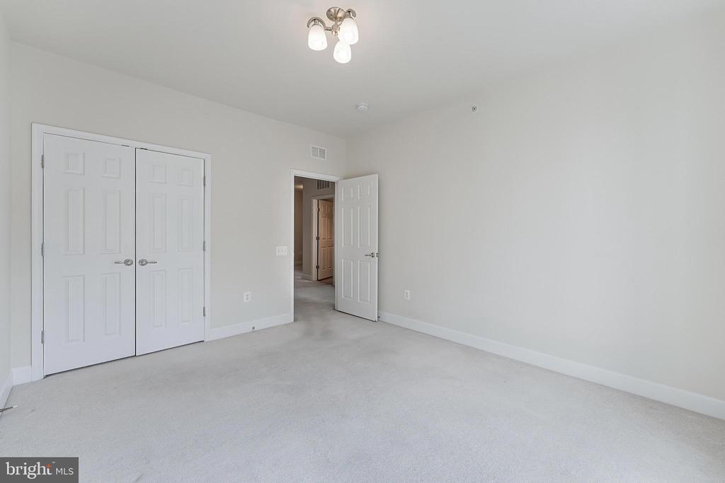 2229 OBERLIN DRIVE