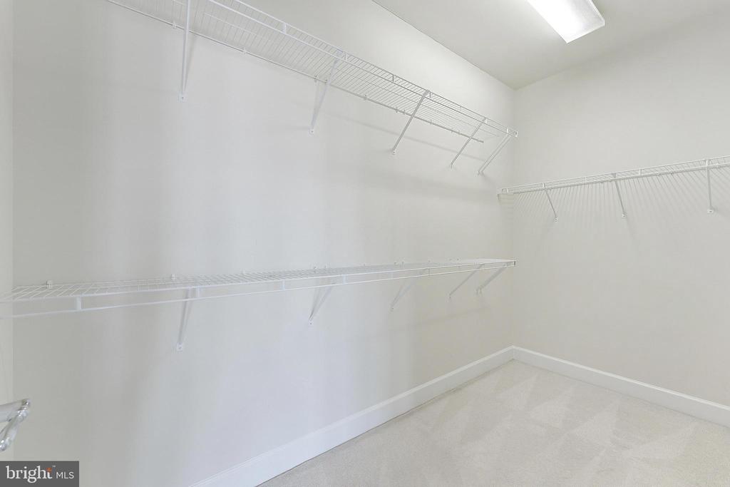 2229 OBERLIN DRIVE