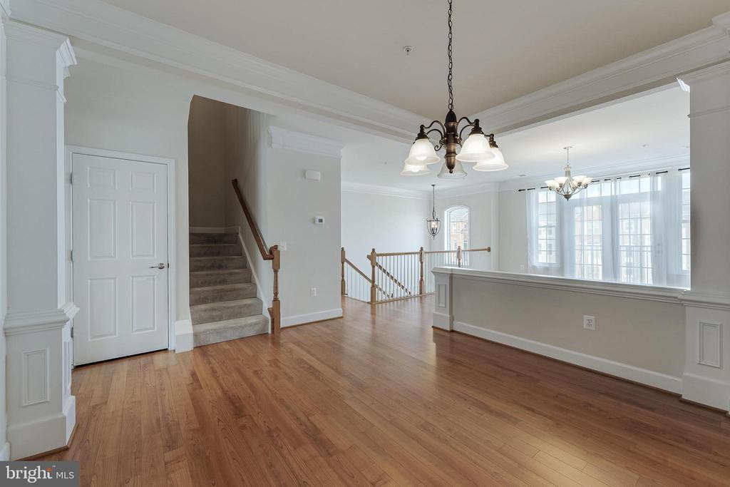 2229 OBERLIN DRIVE