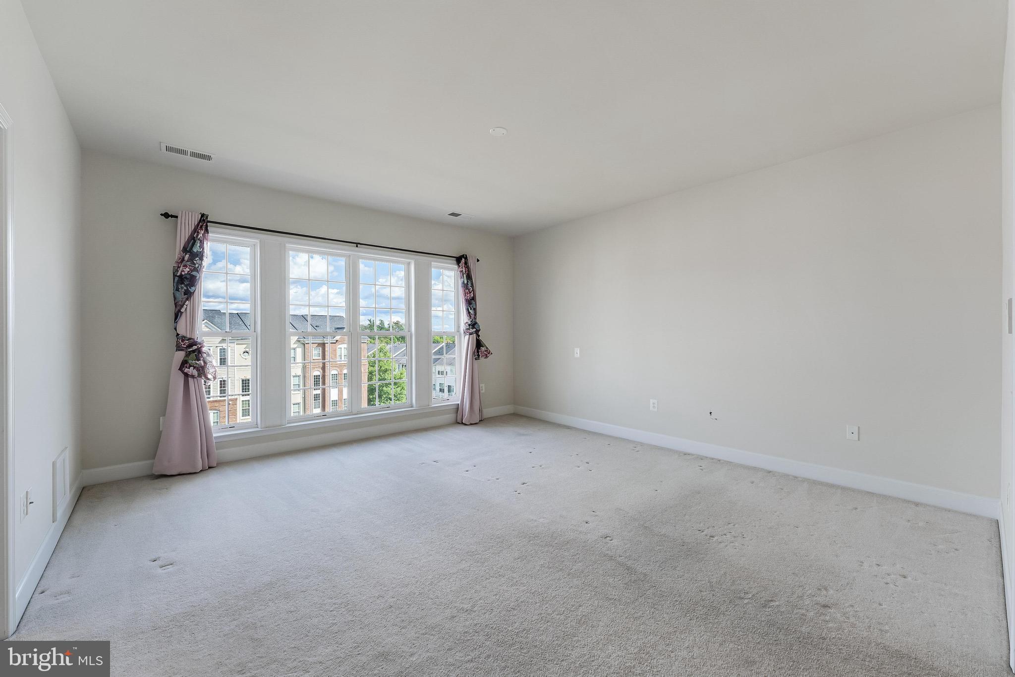 2229 OBERLIN DRIVE