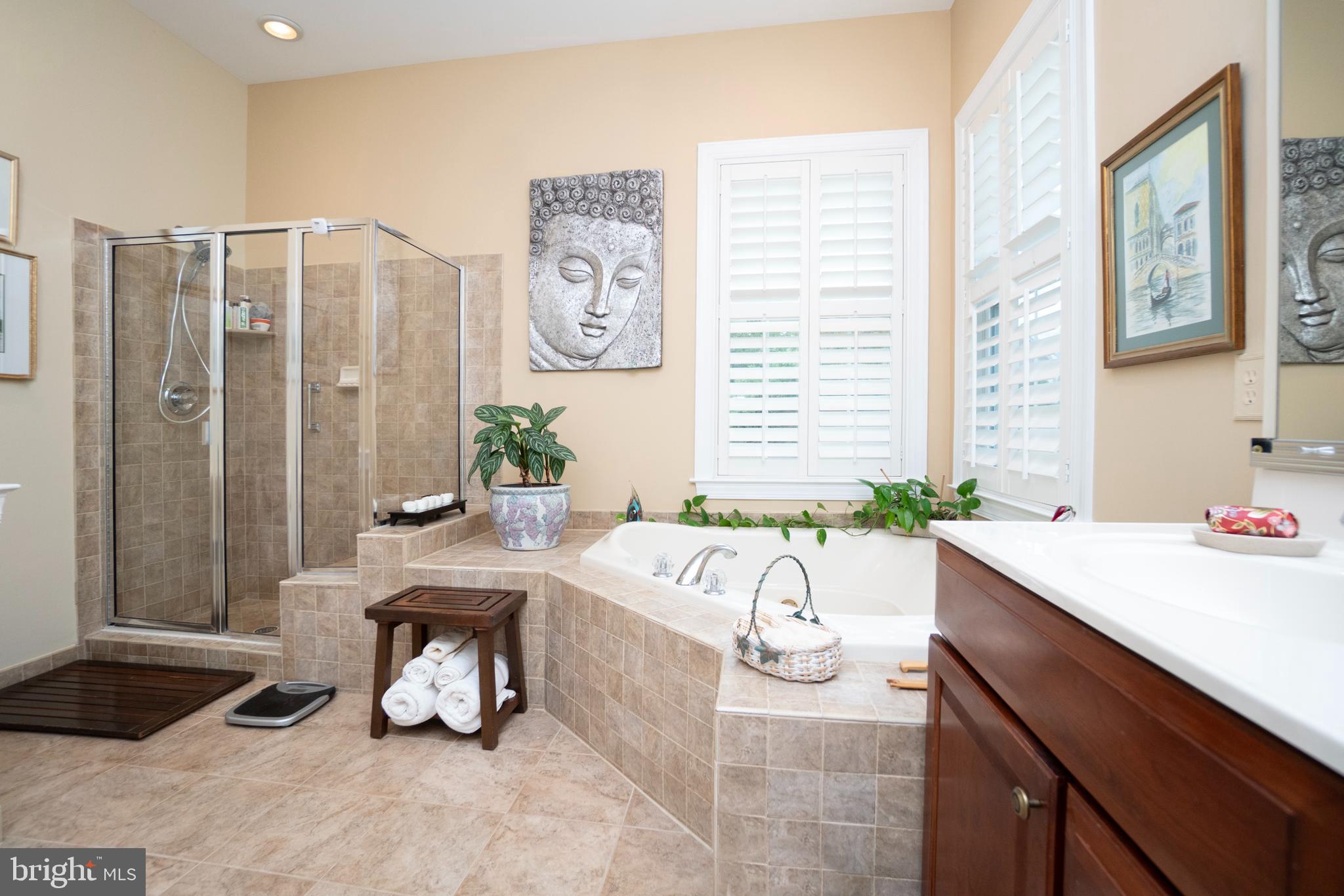 5243 CANYON CREEK WAY