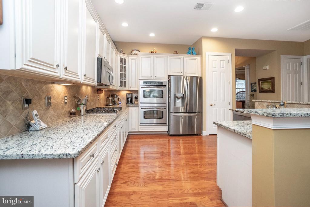 5243 CANYON CREEK WAY