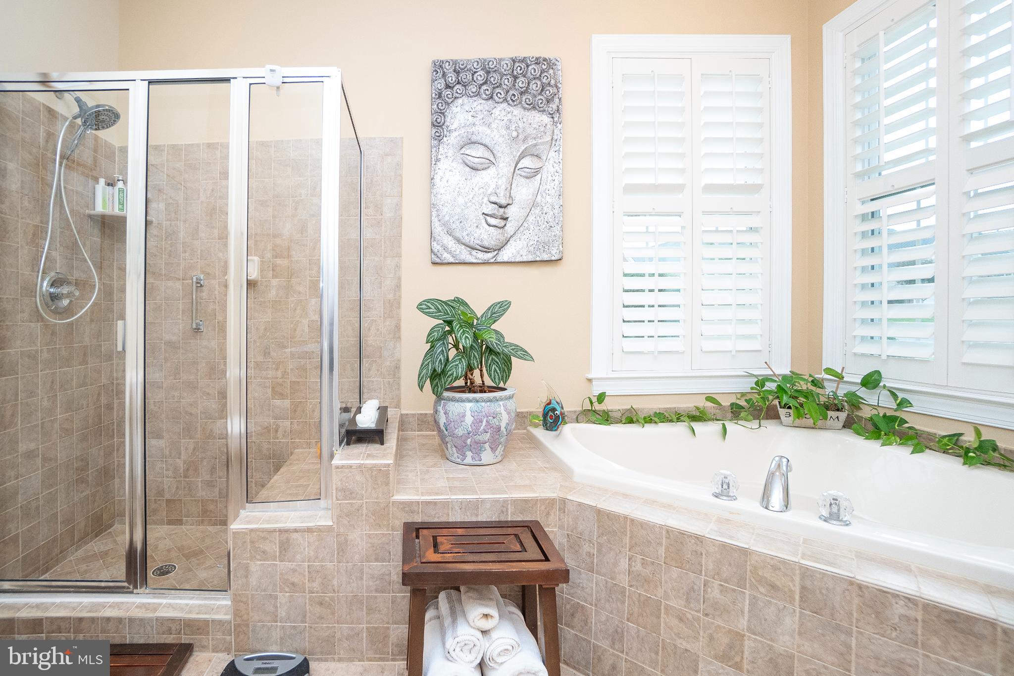 5243 CANYON CREEK WAY