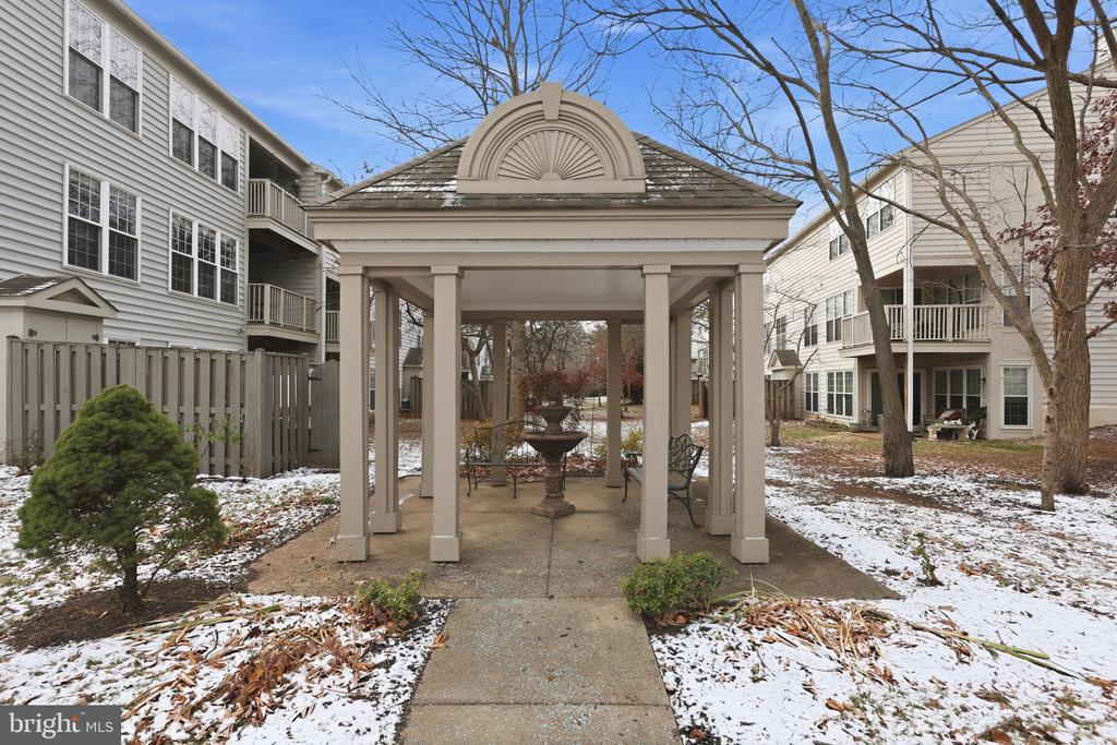 8186 WINSTEAD PLACE 201