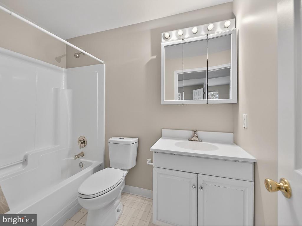 12590 GARRY GLEN DRIVE