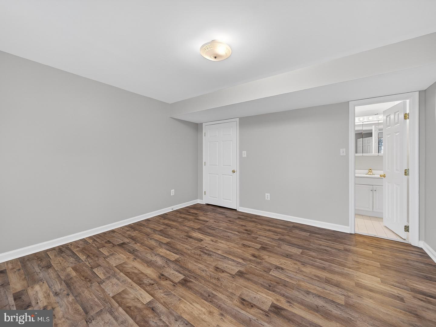 12590 GARRY GLEN DRIVE