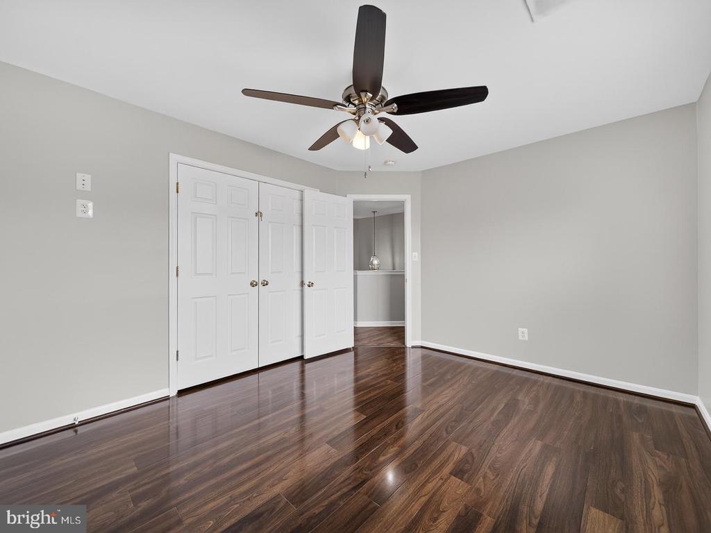 12590 GARRY GLEN DRIVE