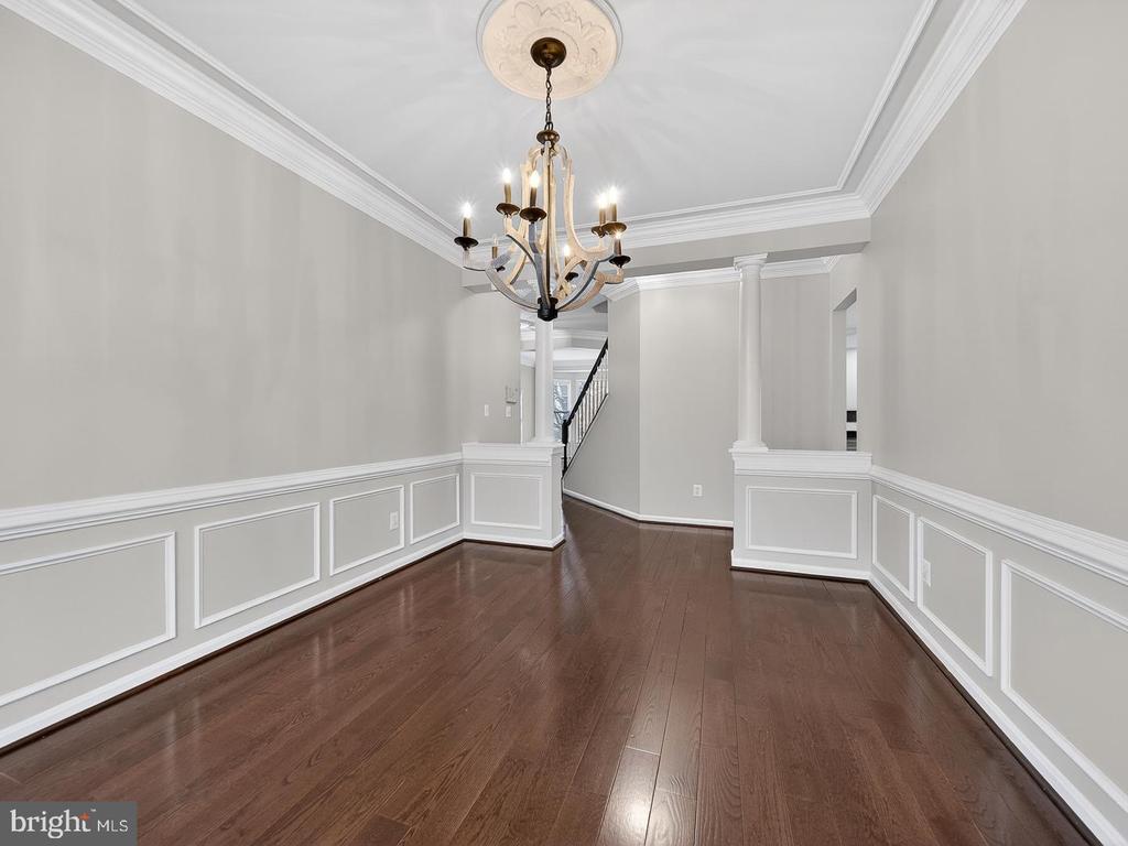 12590 GARRY GLEN DRIVE