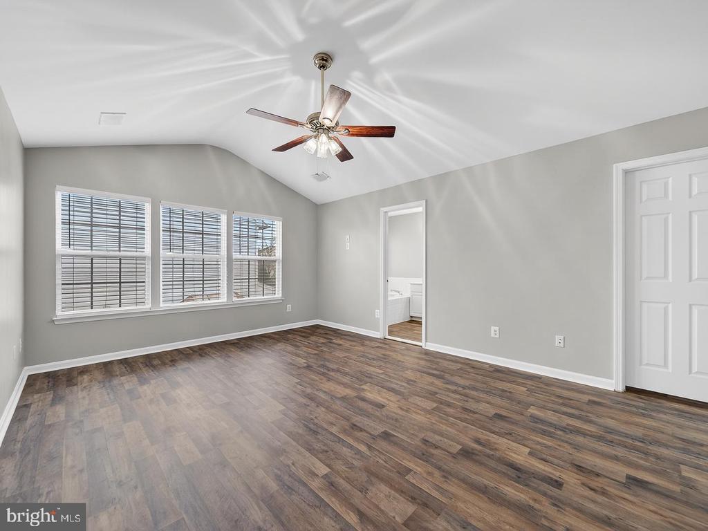 12590 GARRY GLEN DRIVE