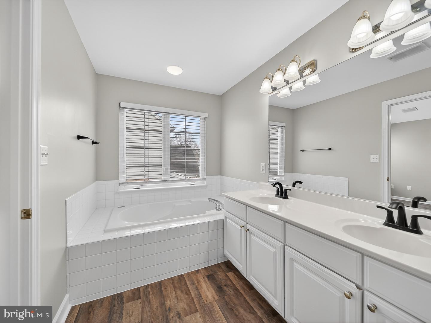 12590 GARRY GLEN DRIVE