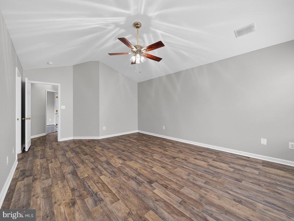 12590 GARRY GLEN DRIVE