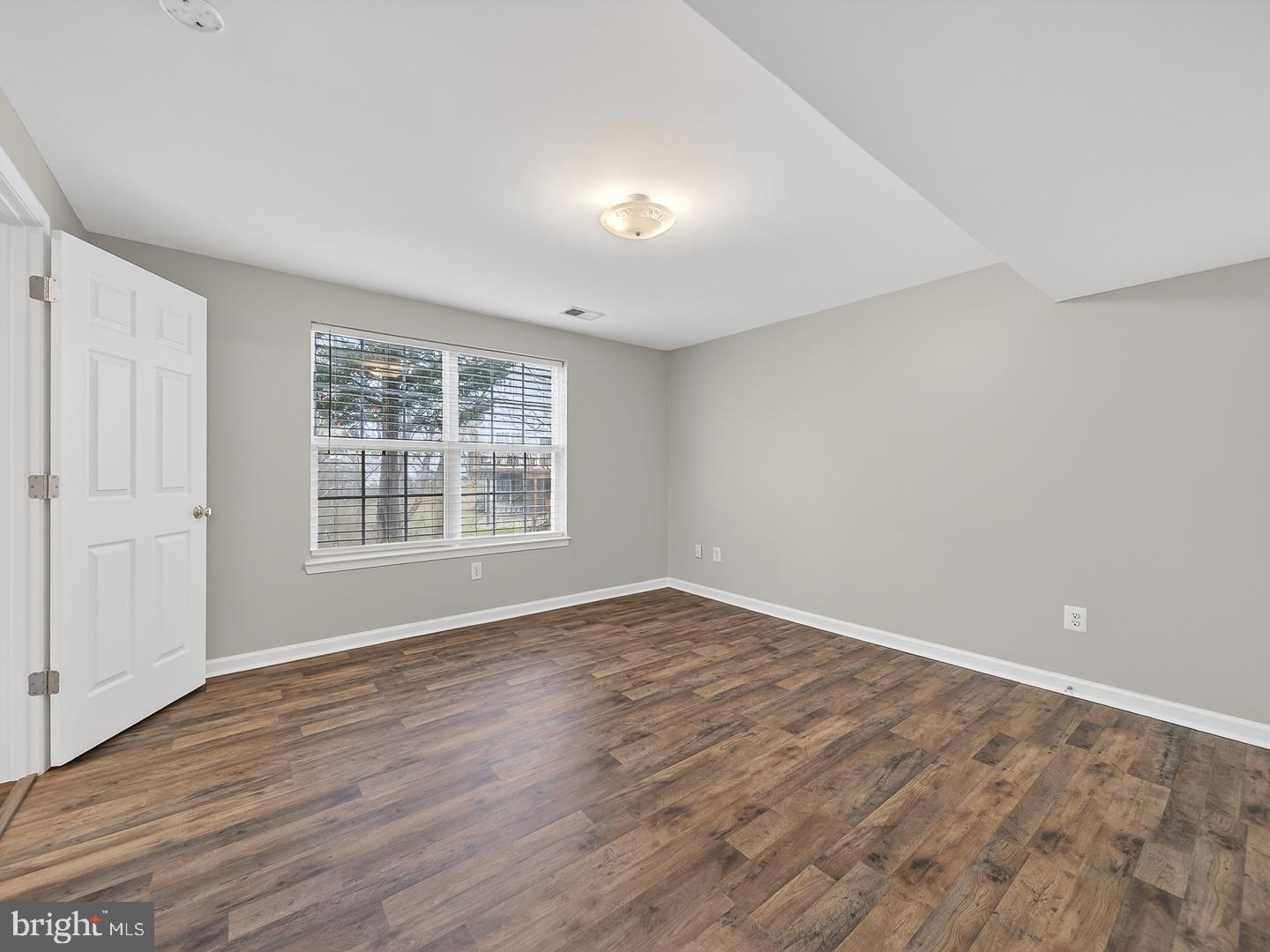 12590 GARRY GLEN DRIVE