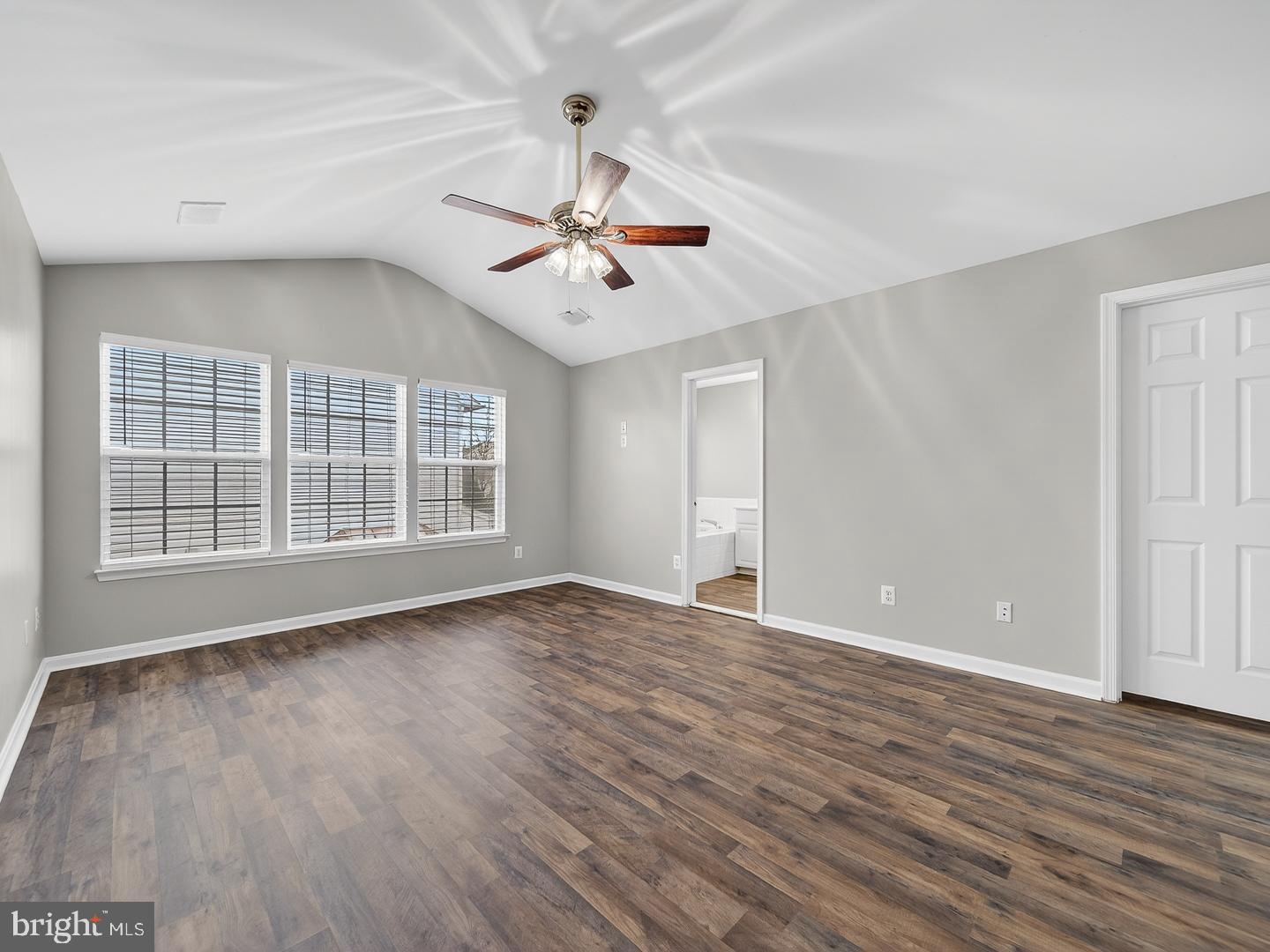 12590 GARRY GLEN DRIVE