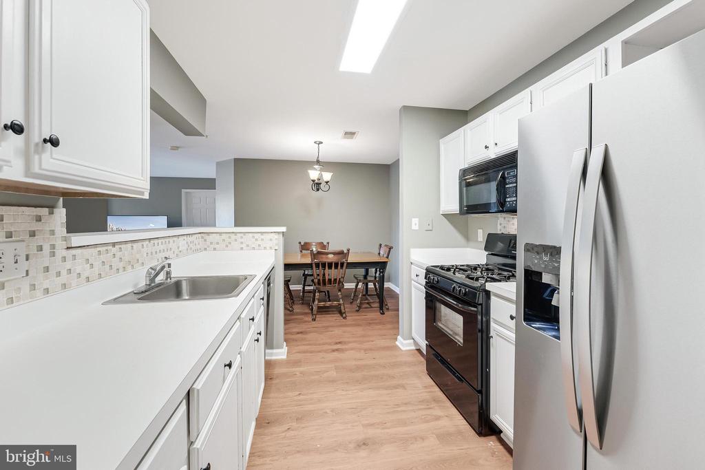 8091 LACY DRIVE 101