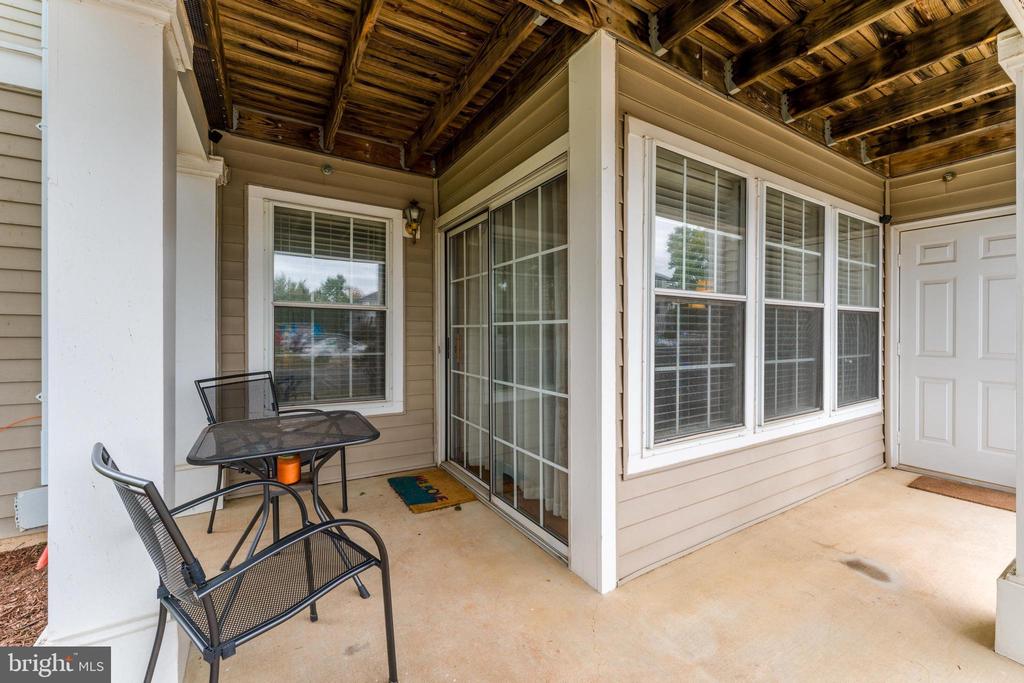 8091 LACY DRIVE 101