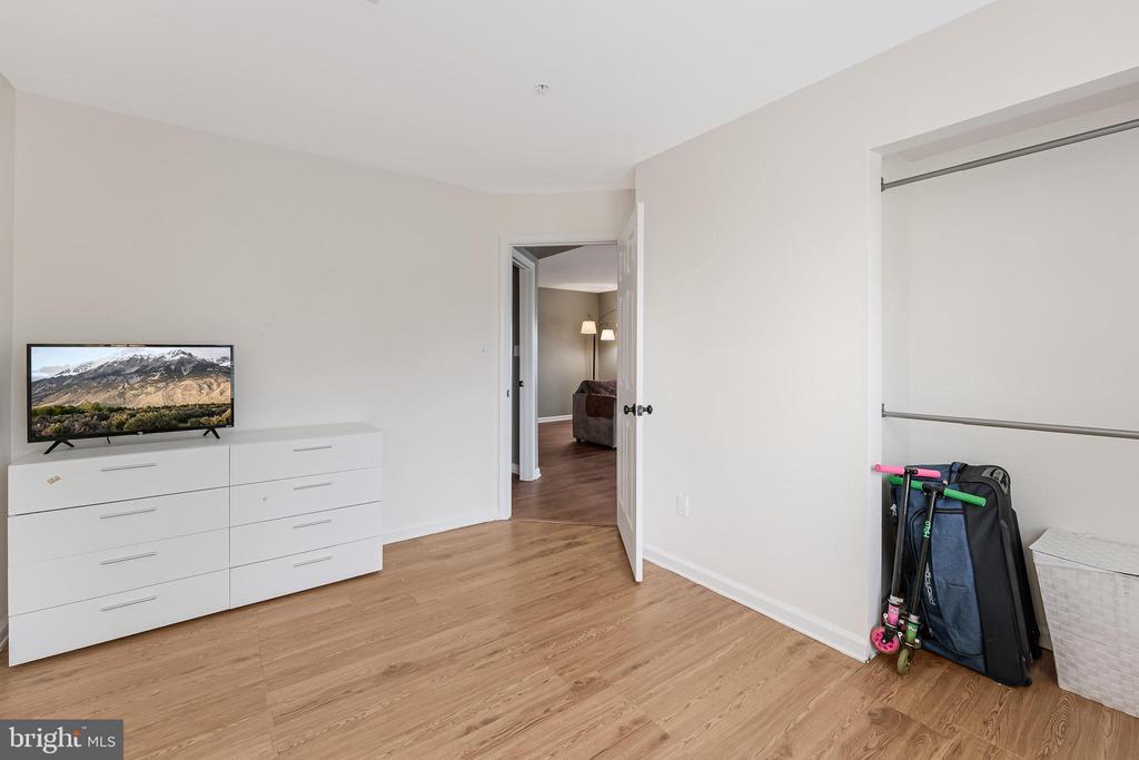 8091 LACY DRIVE 101