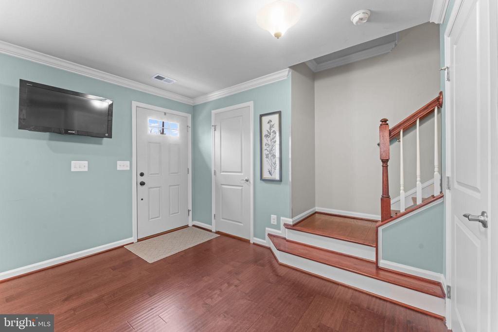 7010 KONA DRIVE