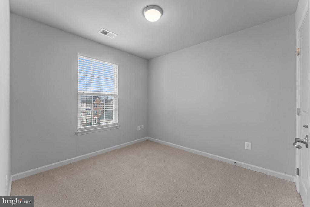 7010 KONA DRIVE