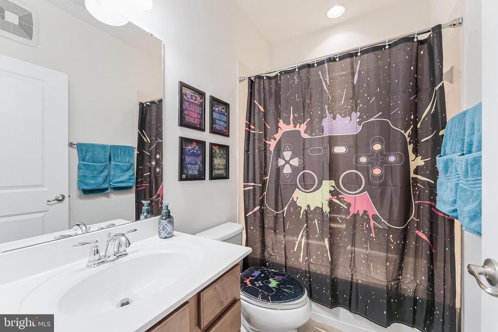 6908 KONA DRIVE