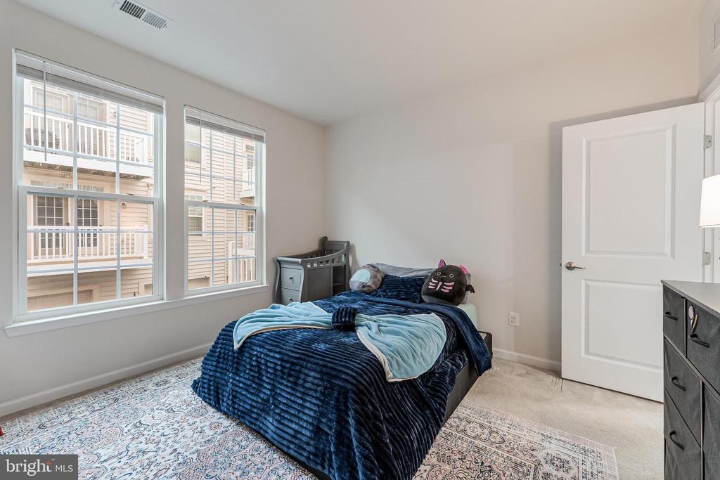 6908 KONA DRIVE