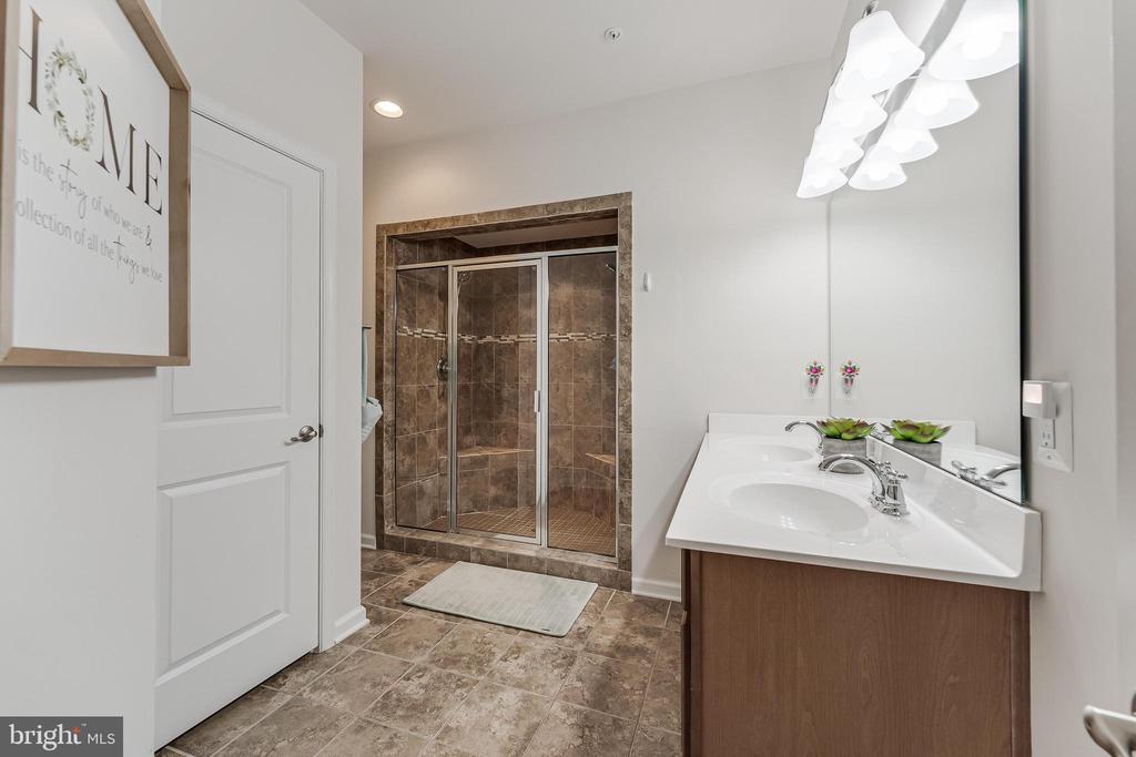 6908 KONA DRIVE