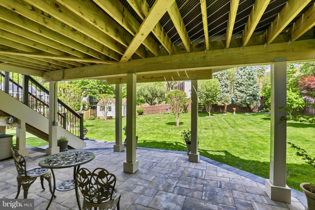 4132 WAYNESBORO COURT