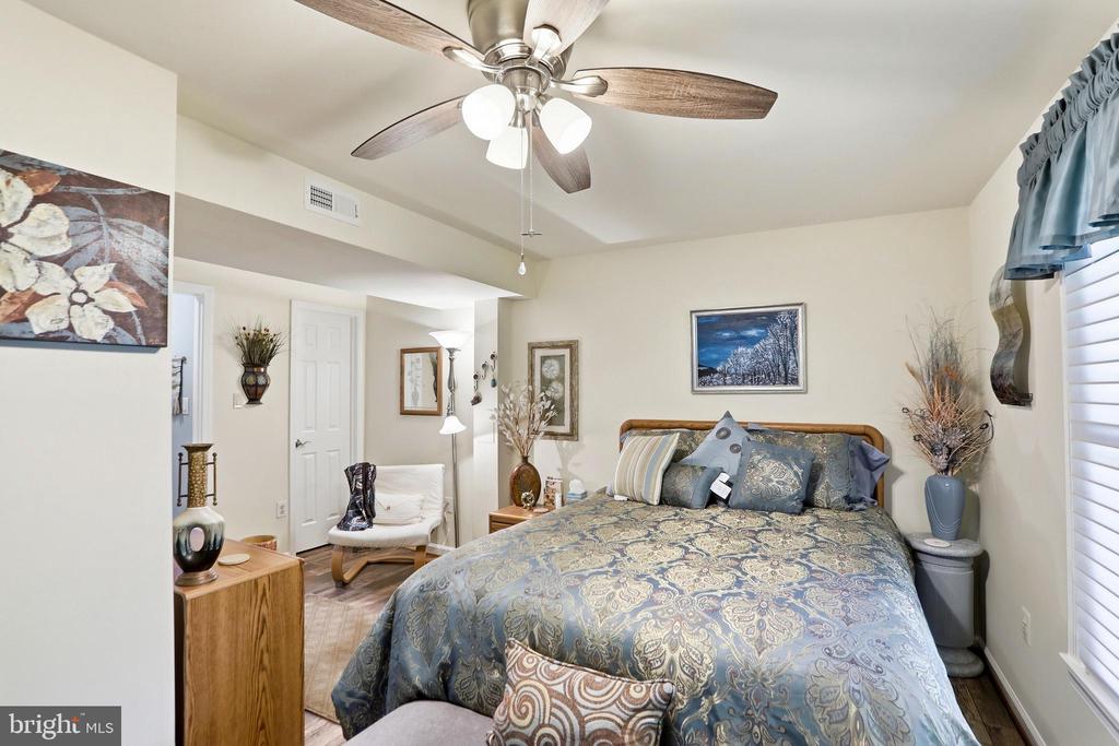 4132 WAYNESBORO COURT