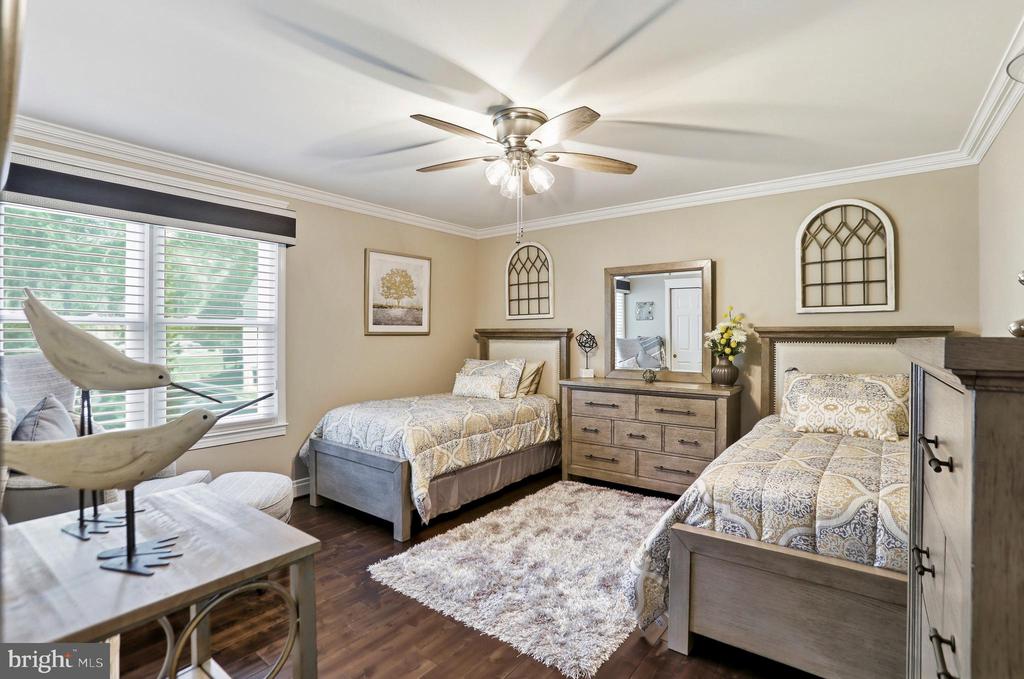 4132 WAYNESBORO COURT