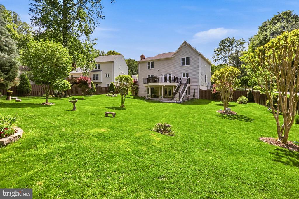 4132 WAYNESBORO COURT